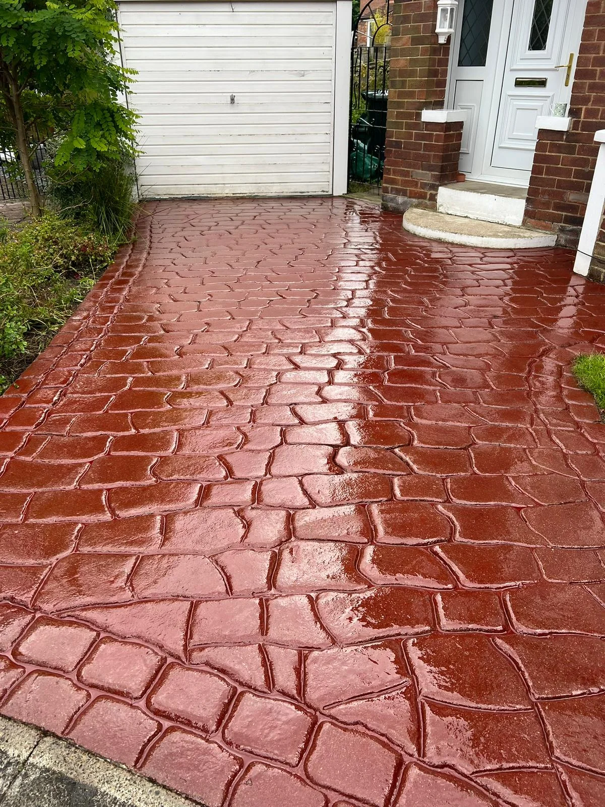 Driveway and patio cleaning project